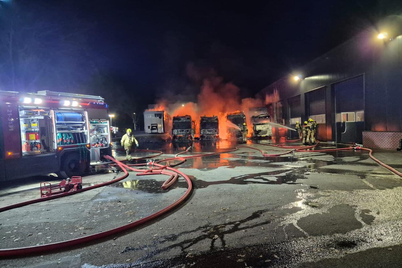 Brandbestrijding blussen vrachtwagens